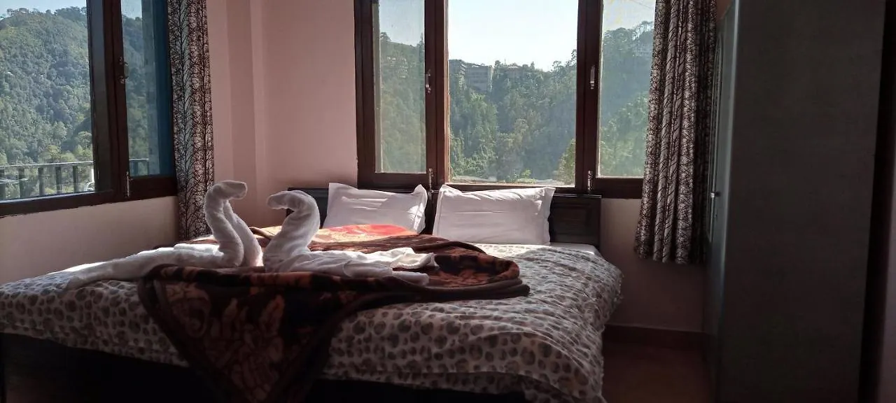 Thakur Homes- Couple And Family Friendly Homestay شيملا