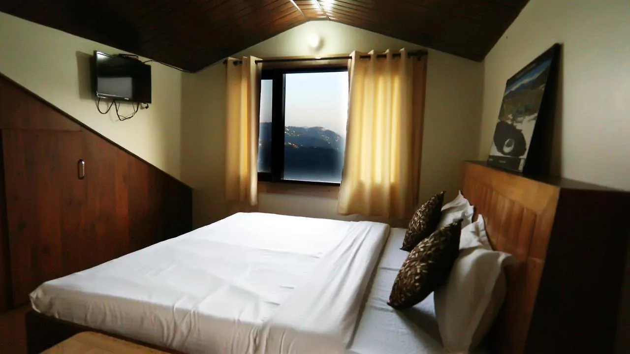 Thakur Homes- Couple And Family Friendly Homestay شيملا