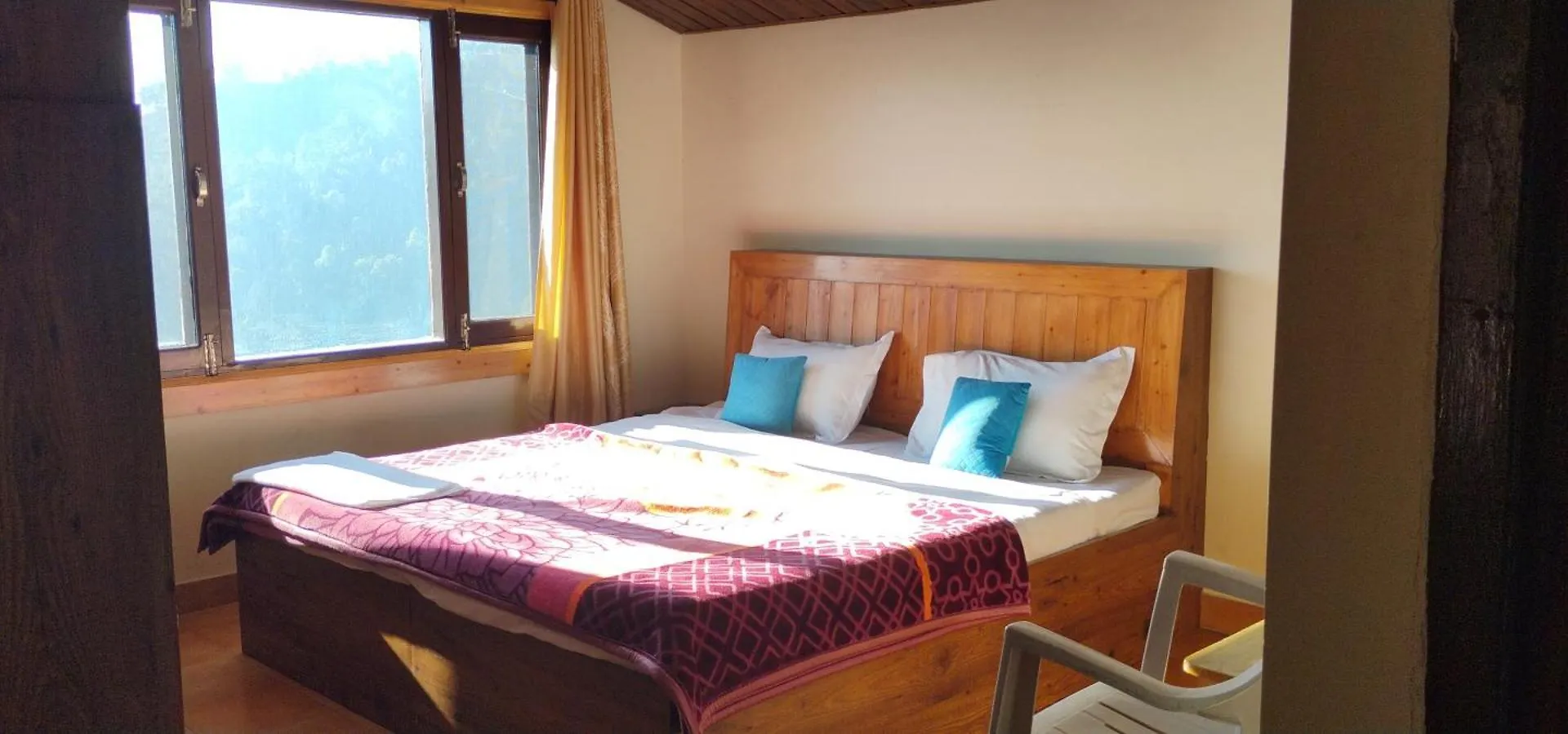 Thakur Homes- Couple And Family Friendly Homestay شيملا
