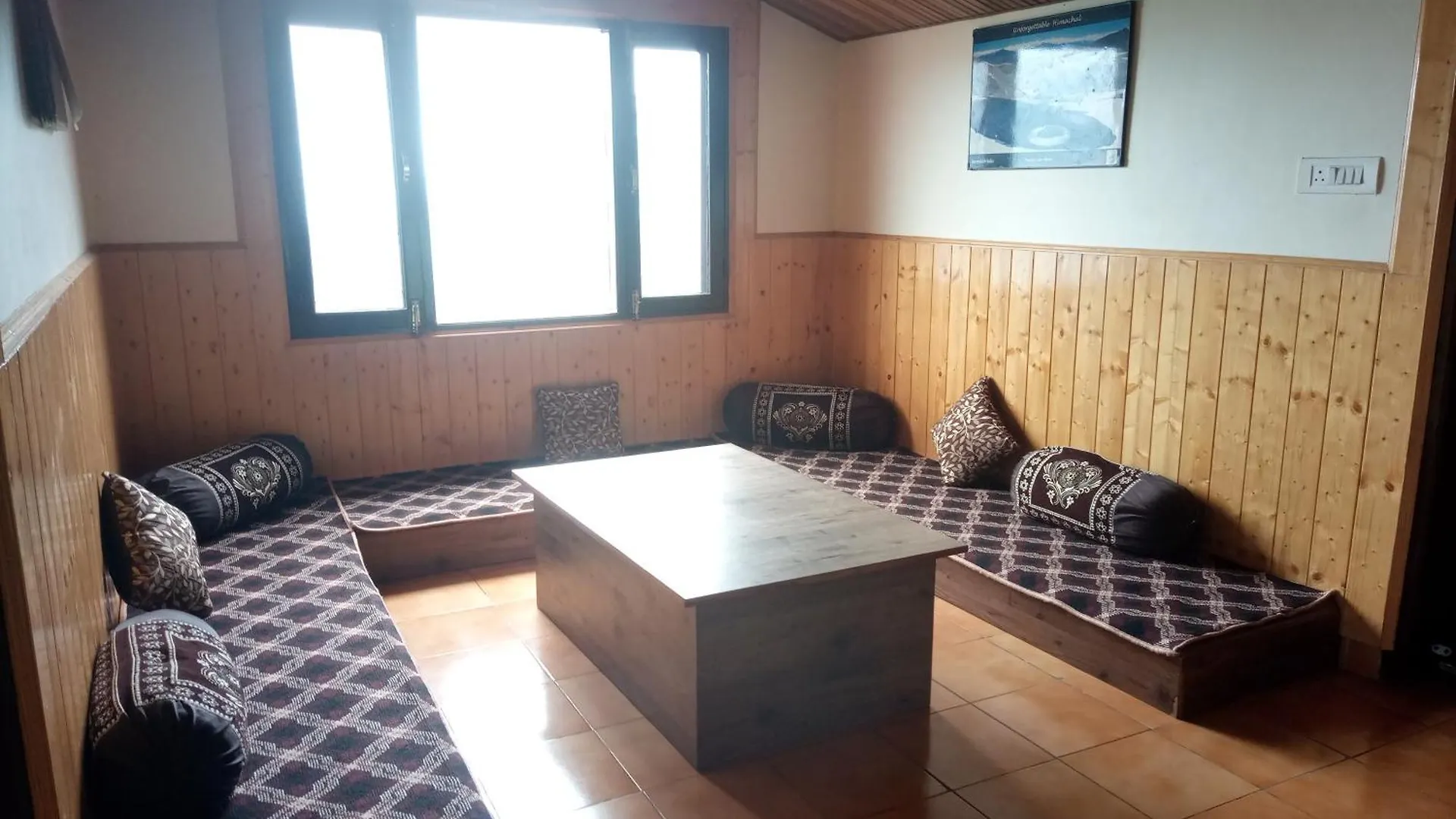 Thakur Homes- Couple And Family Friendly Homestay شيملا 0*,  الهند